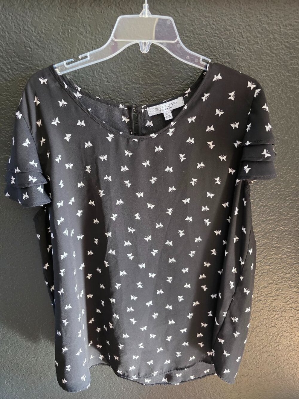 Sweet Rain butterfly flutter sleeve top